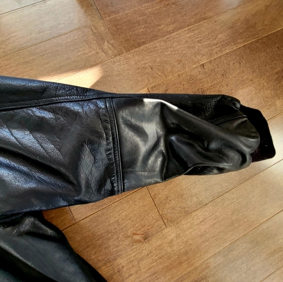 Men's Leather Bomber jacket Planet Hollywood Paris, France - Picture 8 of 9